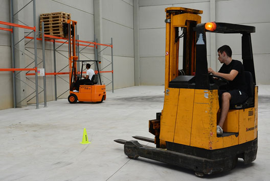 迷你轰炸机平台